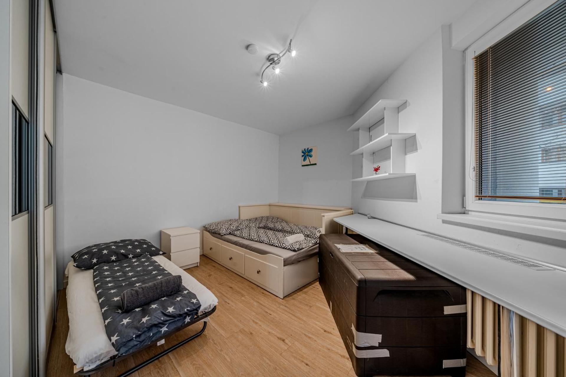 Huge Apartment Next To Train Station Close To The City Center Bratislava Extérieur photo